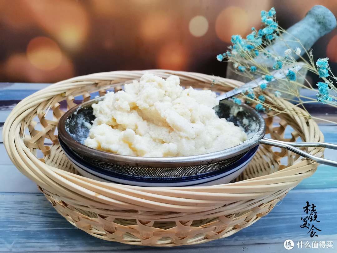 喝完豆浆豆渣扔掉太可惜，变废为宝蒸馒头，暄软浓香干吃都美味