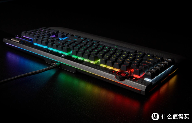 美商海盗船发布K100 RGB机械键盘：自研OPX光轴、iCUE控制中枢