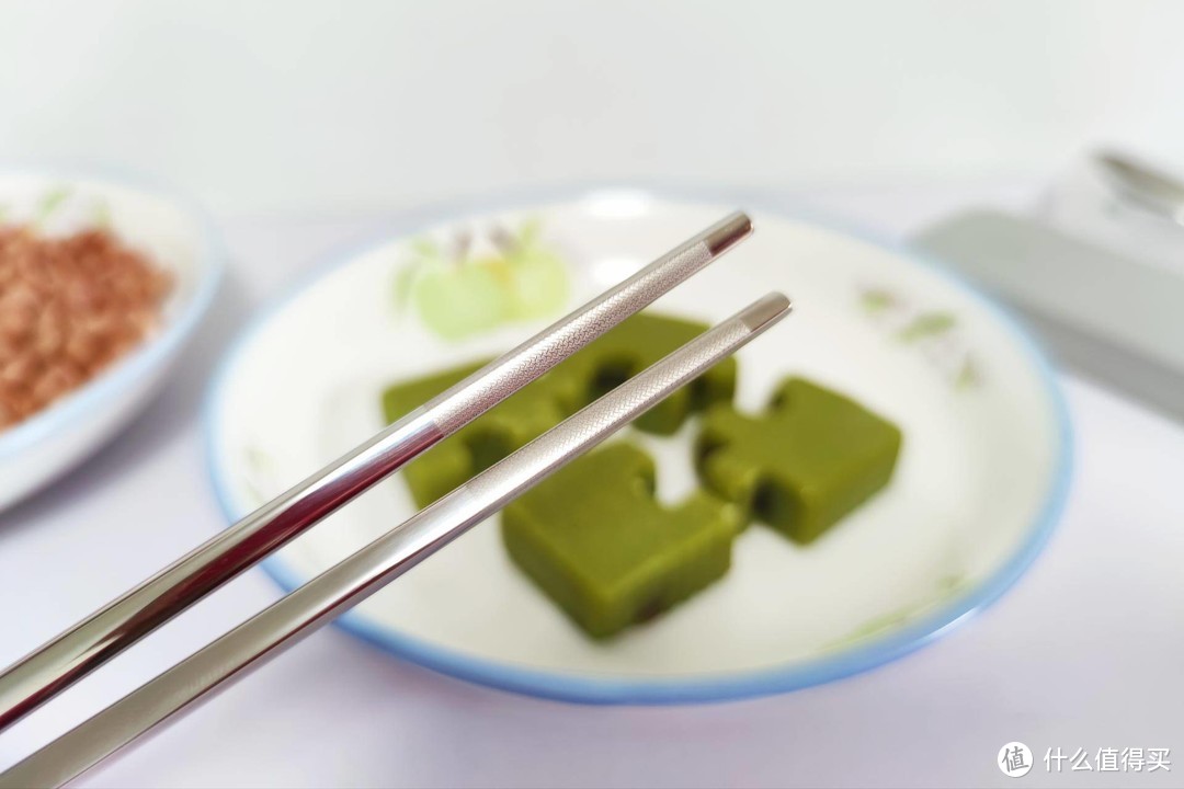 小米有品上架新品餐具，独立筷勺+紫外线除菌，分餐行动从我做起