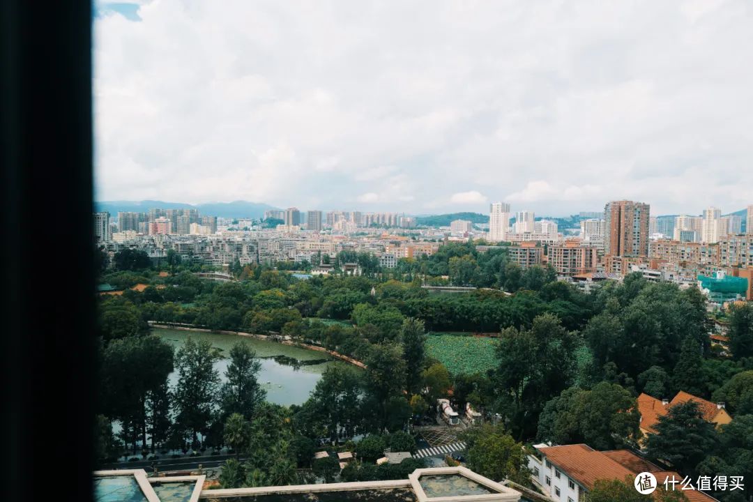 昆明这家情调复古的国宾馆，能让你住进风景里