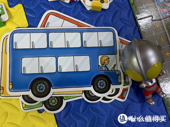 滴滴滴，一起来坐公交车！Orchard toys《Bus stop》