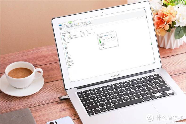 颜值与性能兼具，闪迪高速定制U盘测评
