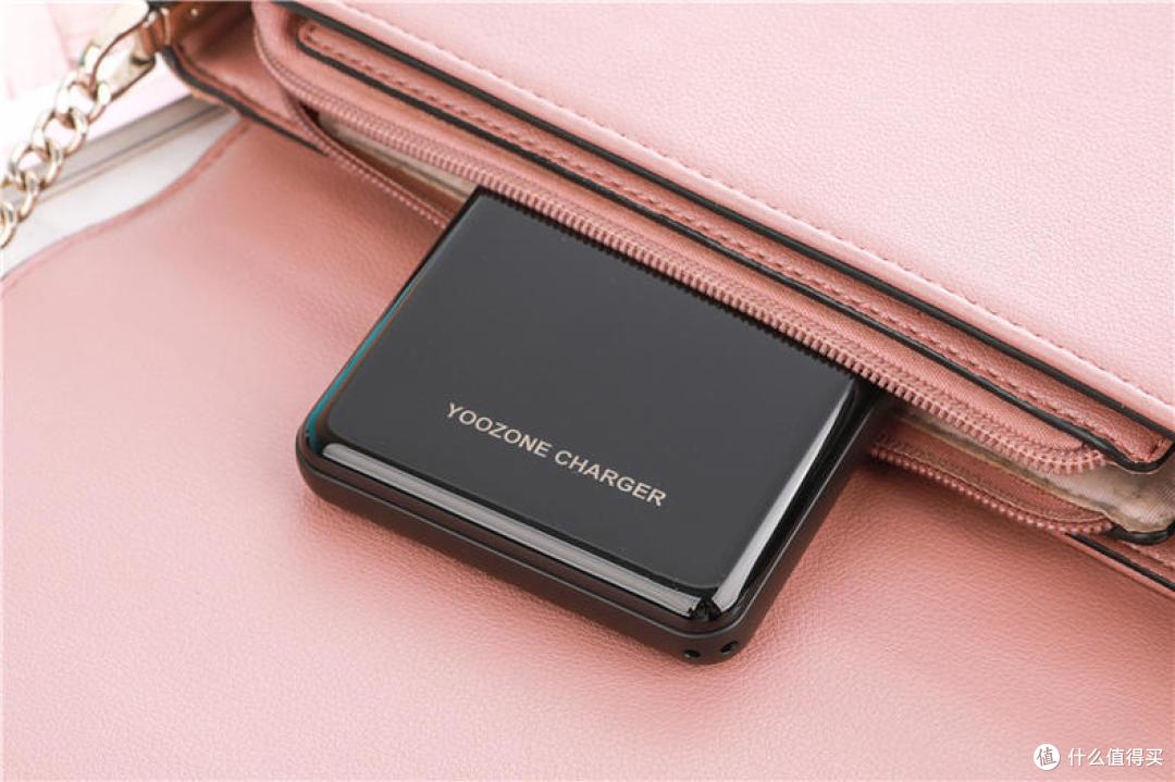 超轻巧自带4线优者大容量充电宝测评