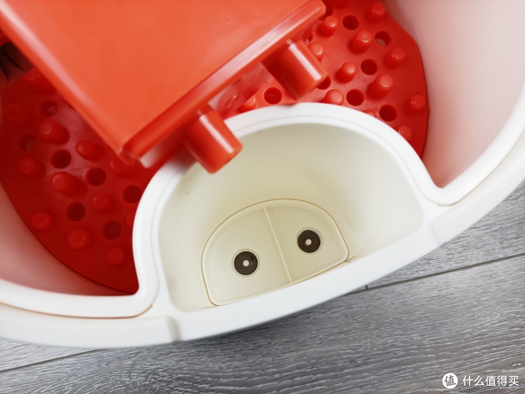 为什么给父母买的足浴器总在吃灰？也许你该试试左点小仙智能足蒸器Z8了