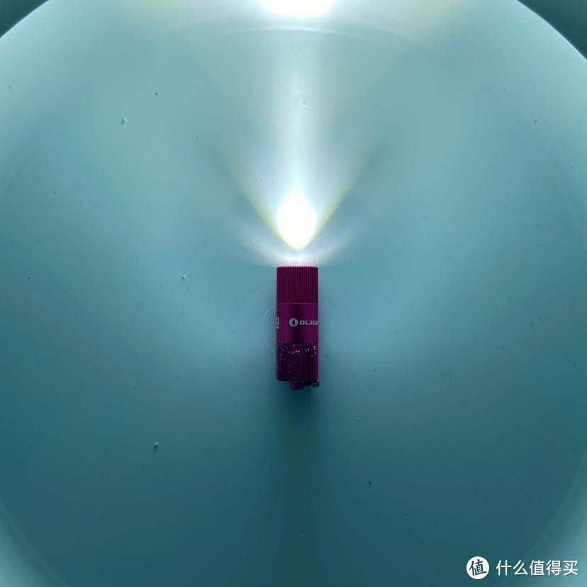 OLIGHT 傲雷 i1R 2 EOS粉色钥匙链手电 ——小而强大