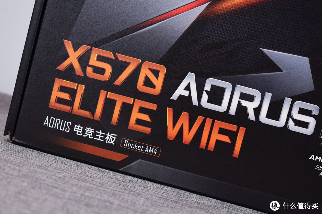 玩堆料的電競精英技嘉x570aoruselitewifi主板開箱試玩體驗