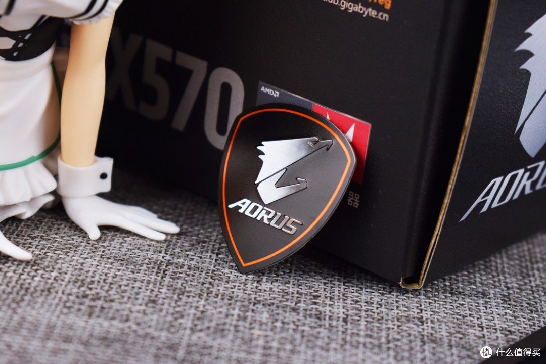 玩堆料的电竞精英技嘉x570aoruselitewifi主板开箱试玩体验