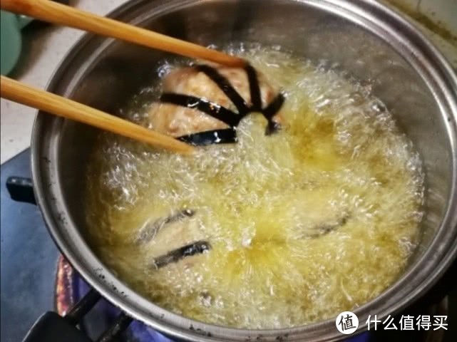 这是非常喜庆的一道菜，客人来了露一手，绝对没见过