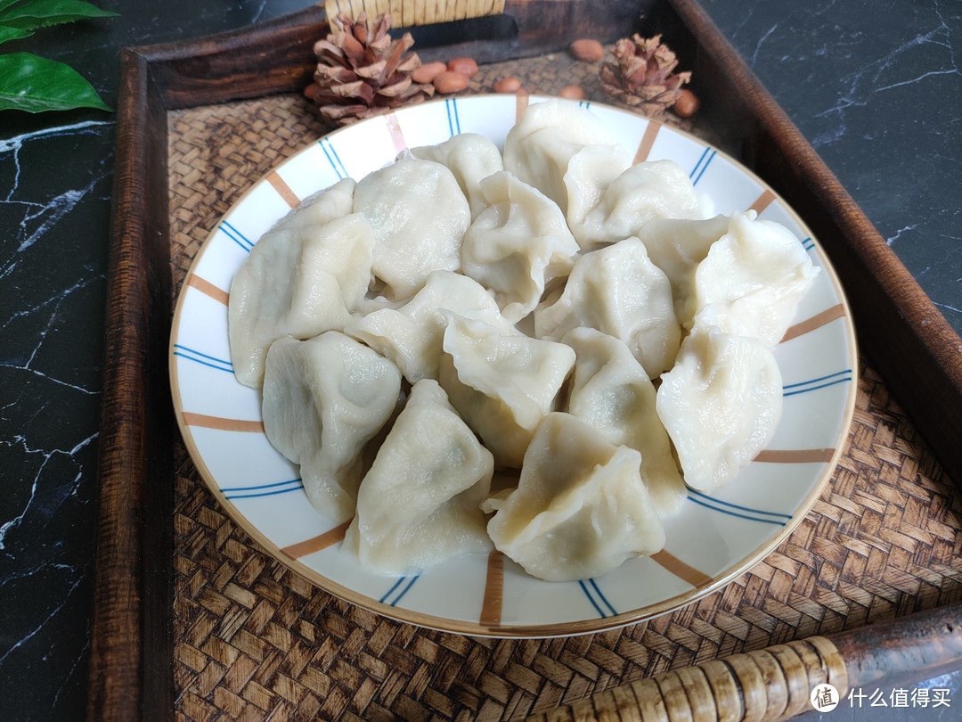 秋天的饺子就馋这馅，比韭菜、茴香都鲜