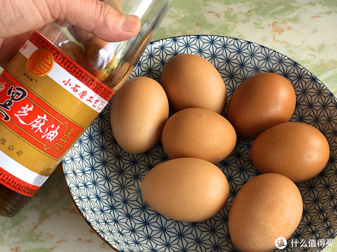 吃不完的鸡蛋不用放冰箱了，学会这个土方法，放很久都新鲜