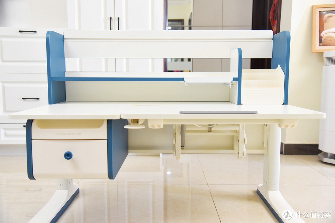 设计精良、材质环保——搭载双升降功能的护童DH120ZX学习桌椅使用体验