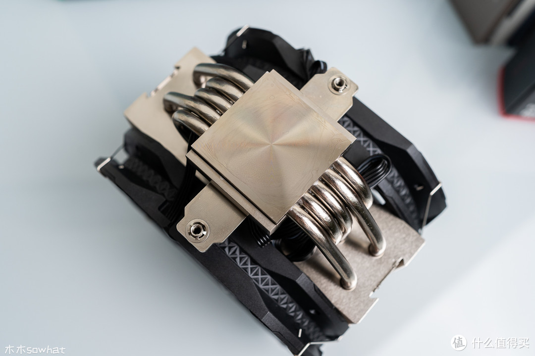 闭嘴牌PURE BASE 500DX+ROG Z490吹雪主板打造白色系设计用PC(硬件篇)