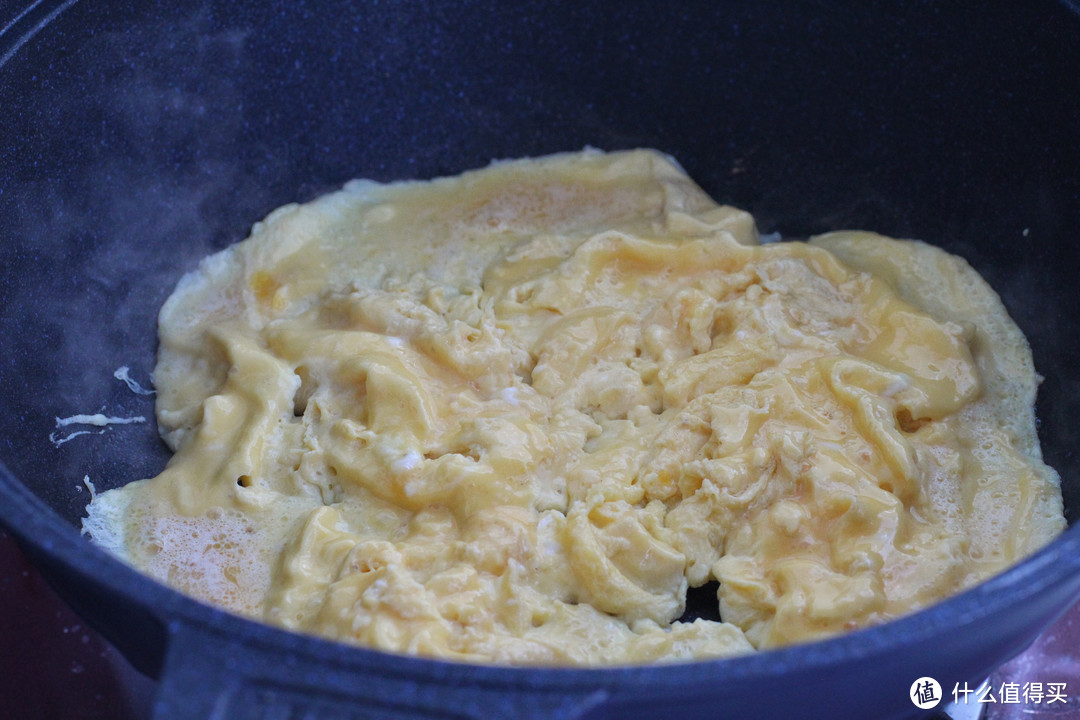 用料十足的厚蛋烧三明治，平底锅就能搞定，五分钟做一份元气早餐