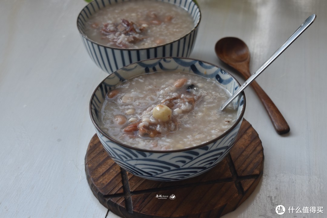 就爱吃这粥，香浓绵软，多加薏米莲子还能去湿健脾