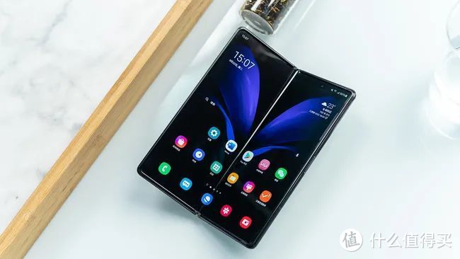 拒绝一成不变 三星Galaxy Z Fold2 5G玩转折叠屏新体验