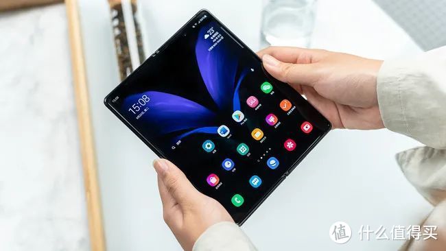 拒绝一成不变 三星Galaxy Z Fold2 5G玩转折叠屏新体验