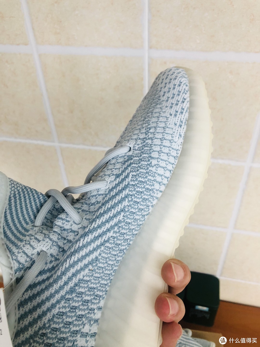 年初买冰蓝，年中笑开颜--yeezy 350 冰蓝