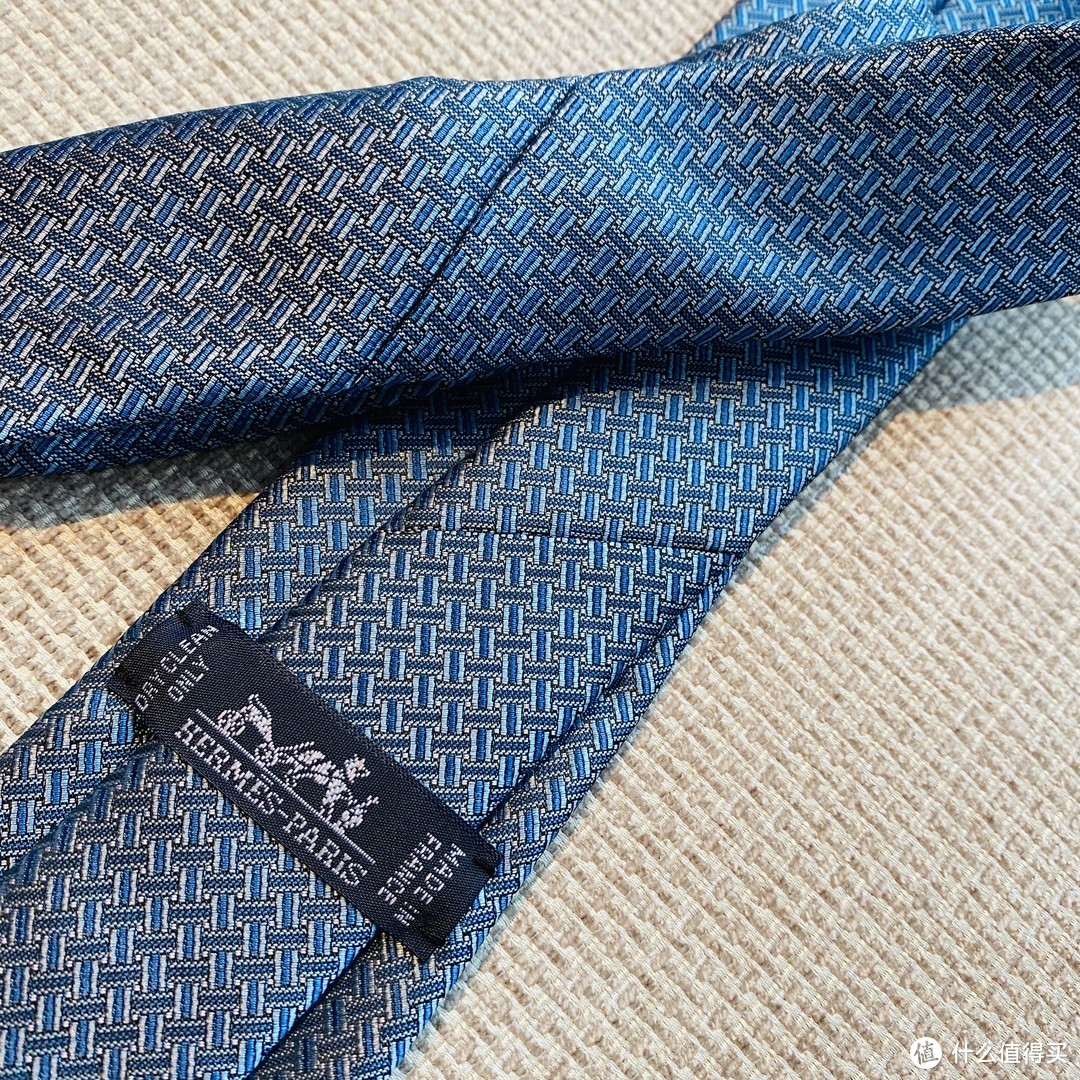 2000块的专柜爱马仕领带和马云家70块的爱马仕领带评测