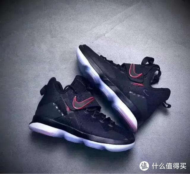 秀鞋丨秀出你的LeBron战靴