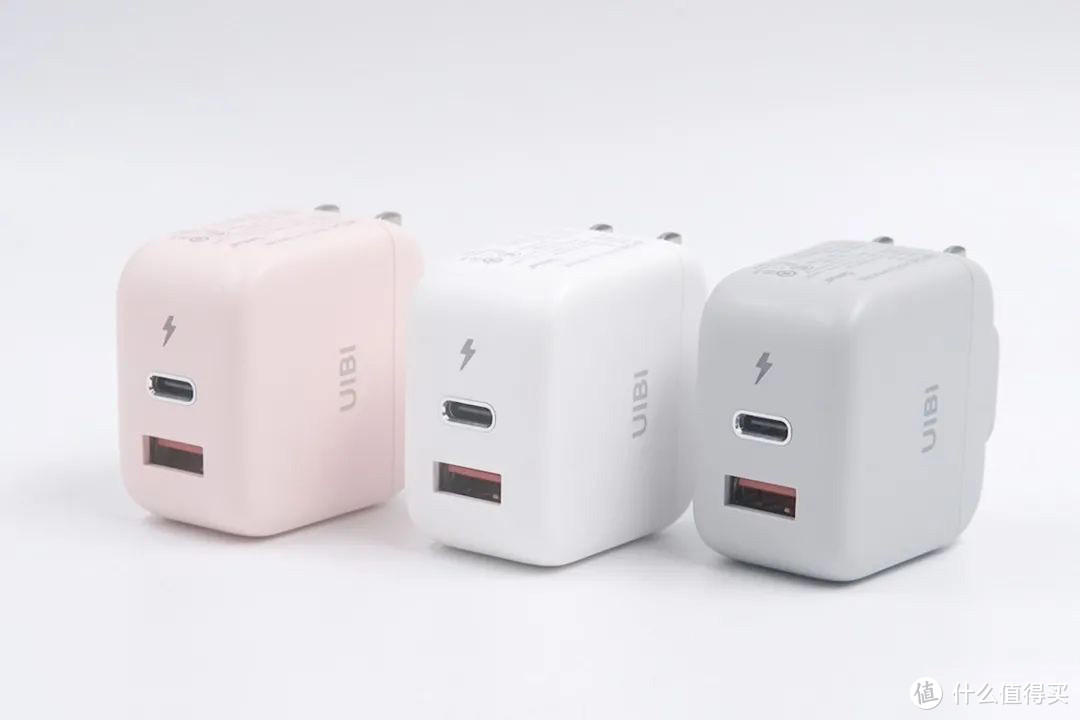 拆解报告：UIBI柚比30W 1A1C氮化镓快充充电器