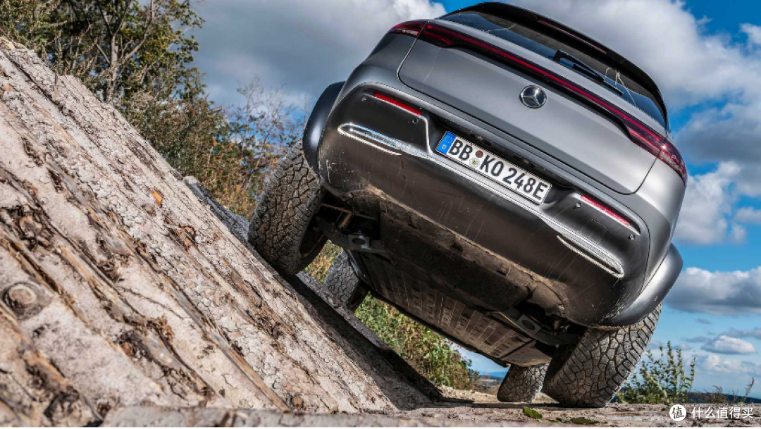 车若初见 篇三百五十 苹果12变小了 可奔驰和丰田俩新车 一个大脚 一个大嘴 汽车整车 什么值得买