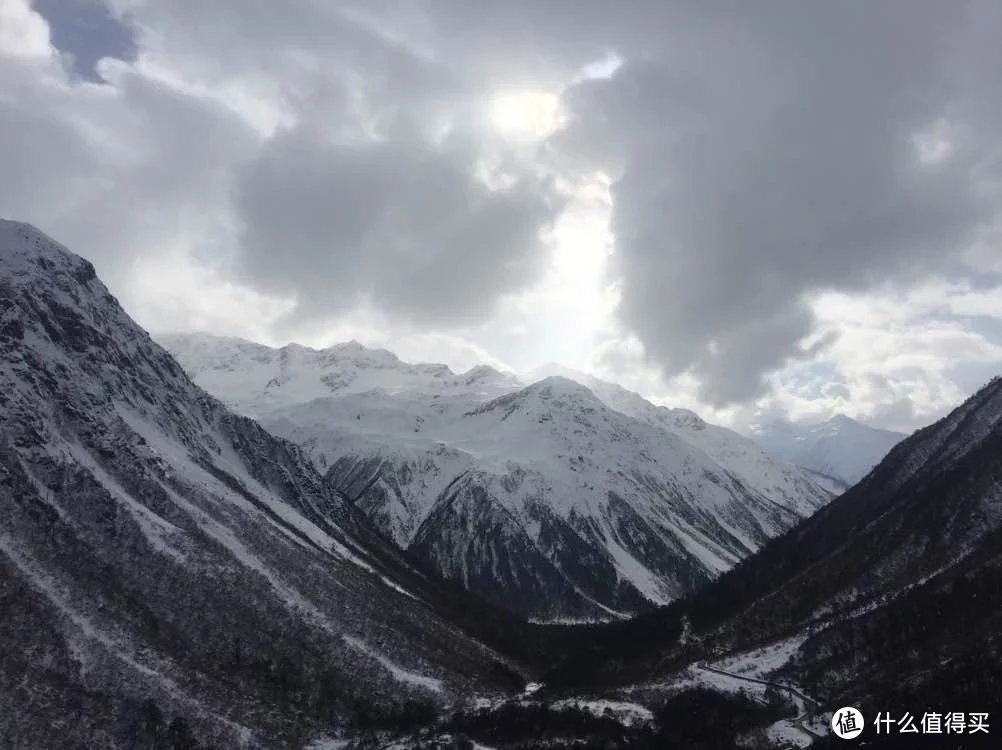 去往墨脱的雪山