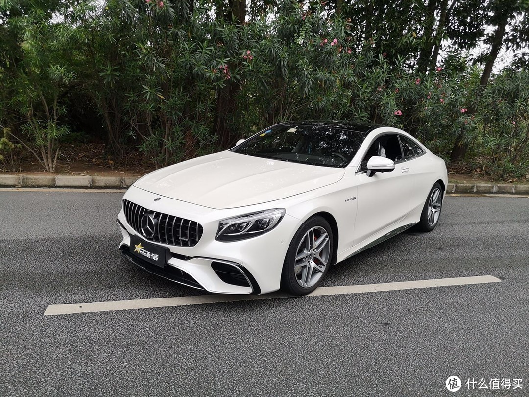 双门轿跑奔驰S-Coupe改装AMG S63Coupe外观