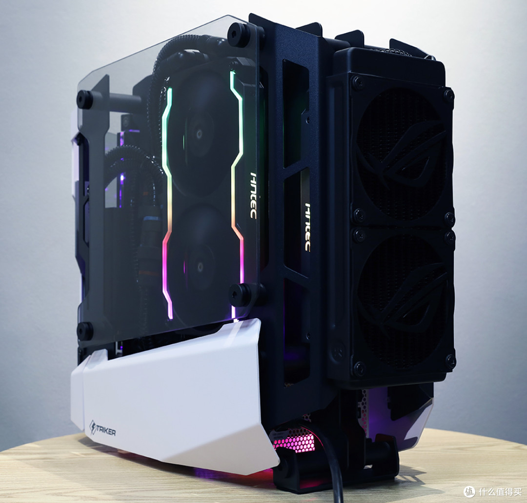 软硬兼施的分体式水冷方案另类的itx机箱装机show