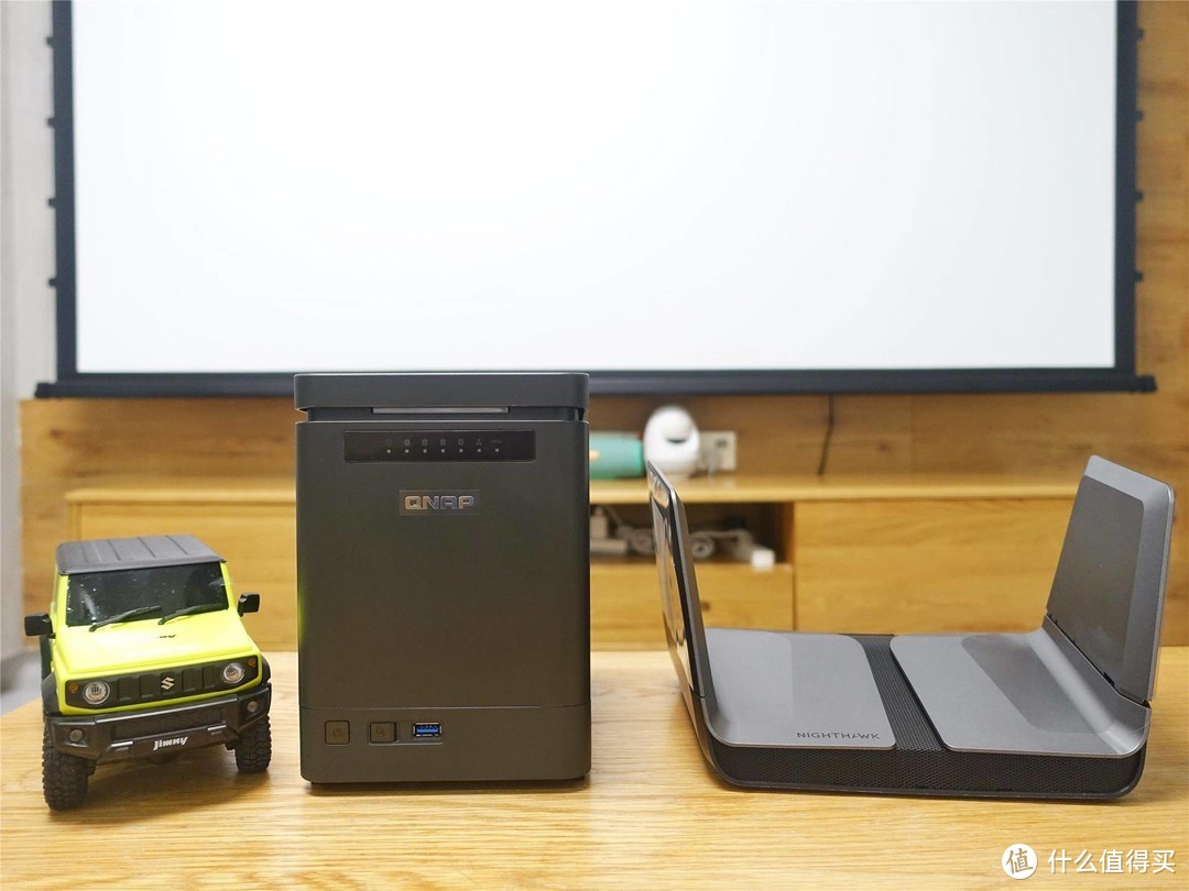 如何用NAS打造影片存储中心？实战QNAP 453Dmini+NETGEAR RAX8