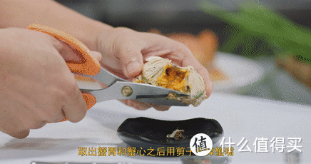 厨师长教你：“清蒸大闸蟹”的做法及吃法，满满的小技巧