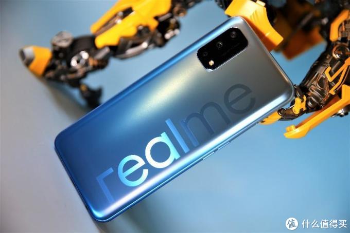 realme真我q2120hz高刷双模5g千元机新标杆