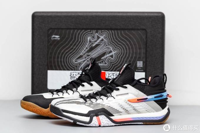 我的羽毛球装备篇七脚步贴地步伐飞行李宁贴地飞行pro42科技羽毛