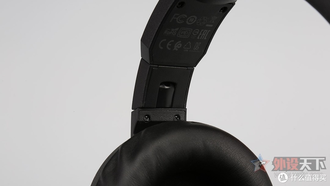 性能强大、移动便携：微星GH61游戏耳机评测
