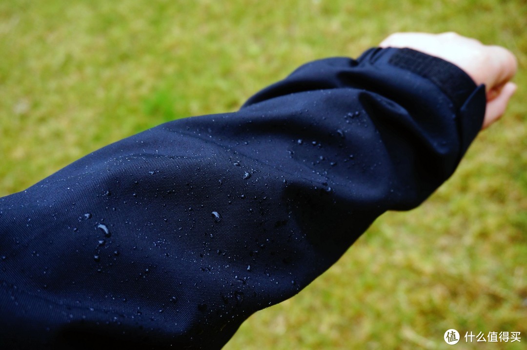 防风防雨又保暖，户外日常两相宜，SALEWA沙乐华抓绒冲锋衣体验！