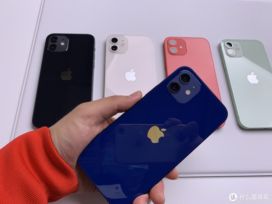 iPhone 12上手体验，梦回iPhone 4，再一次自我飞跃