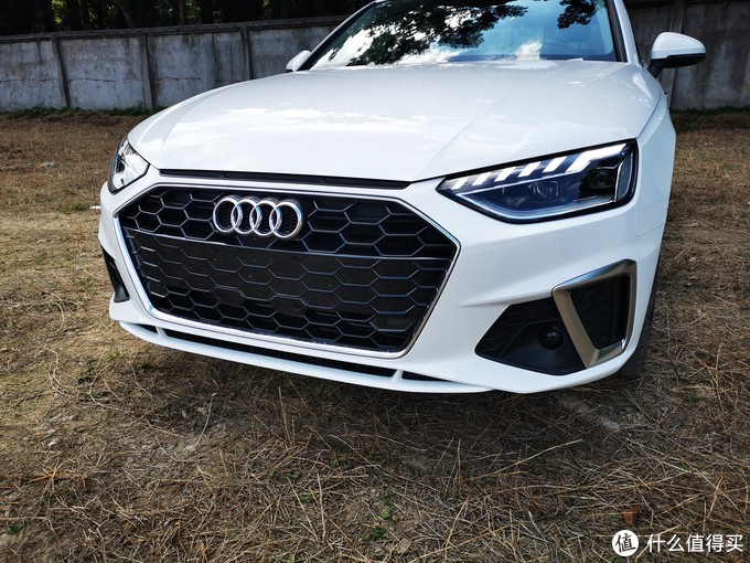 2020款奥迪a4l提车分享!买灯送车那味