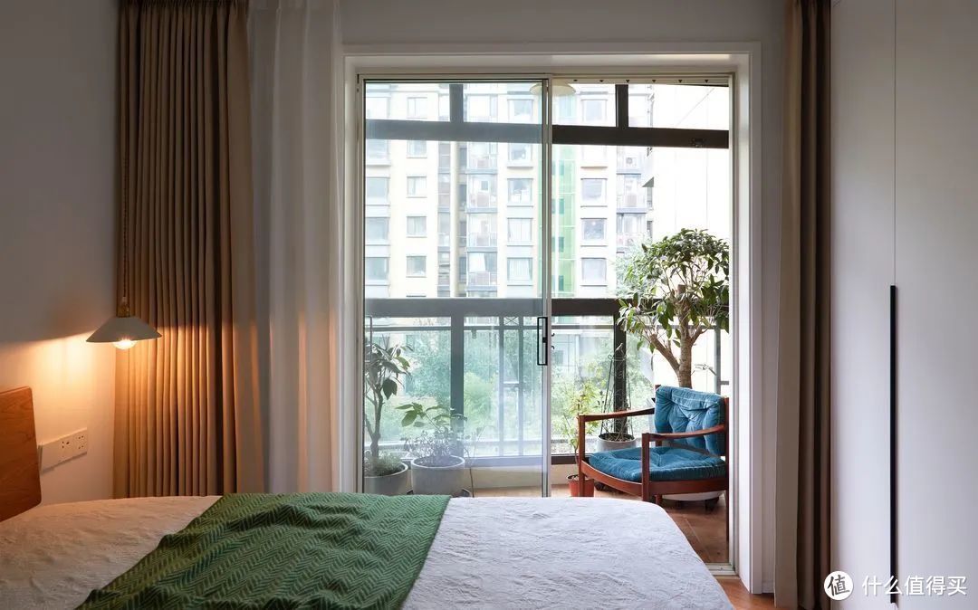 北京小姑娘的独居生活：100㎡公寓，禅意风下的中式，将日子过成诗