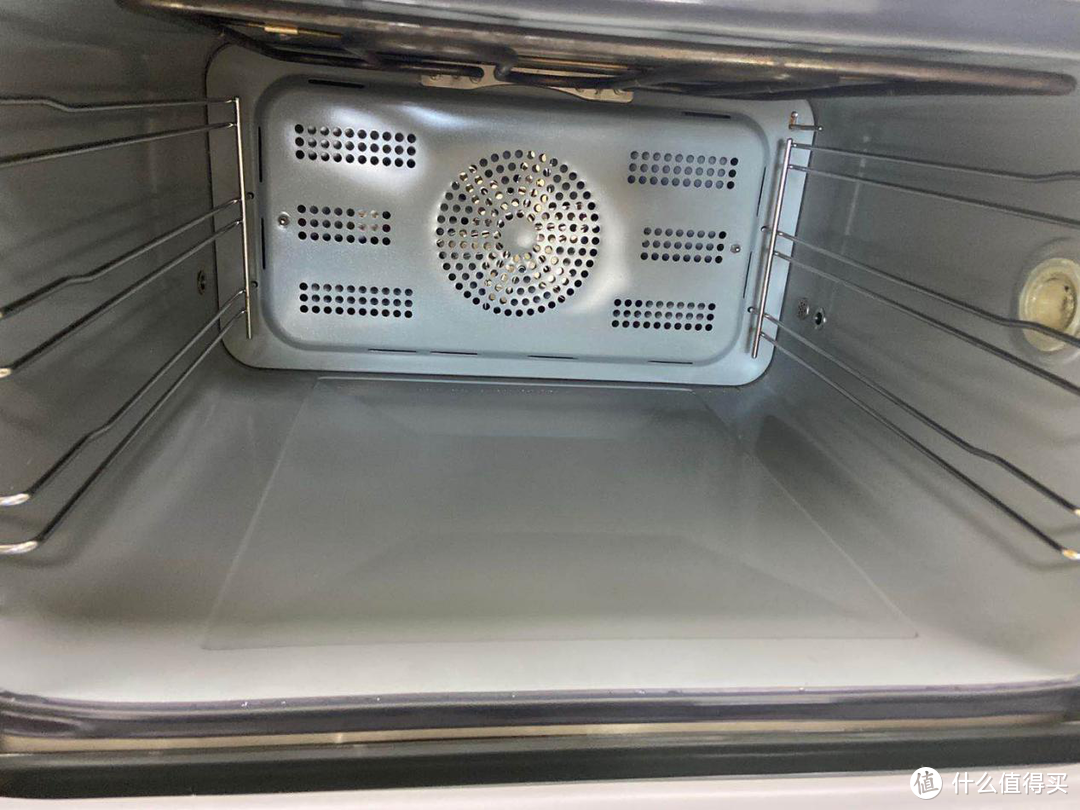 揭秘！蒸烤一体机用料内幕，不锈钢、搪瓷、陶瓷到底哪个靠谱？