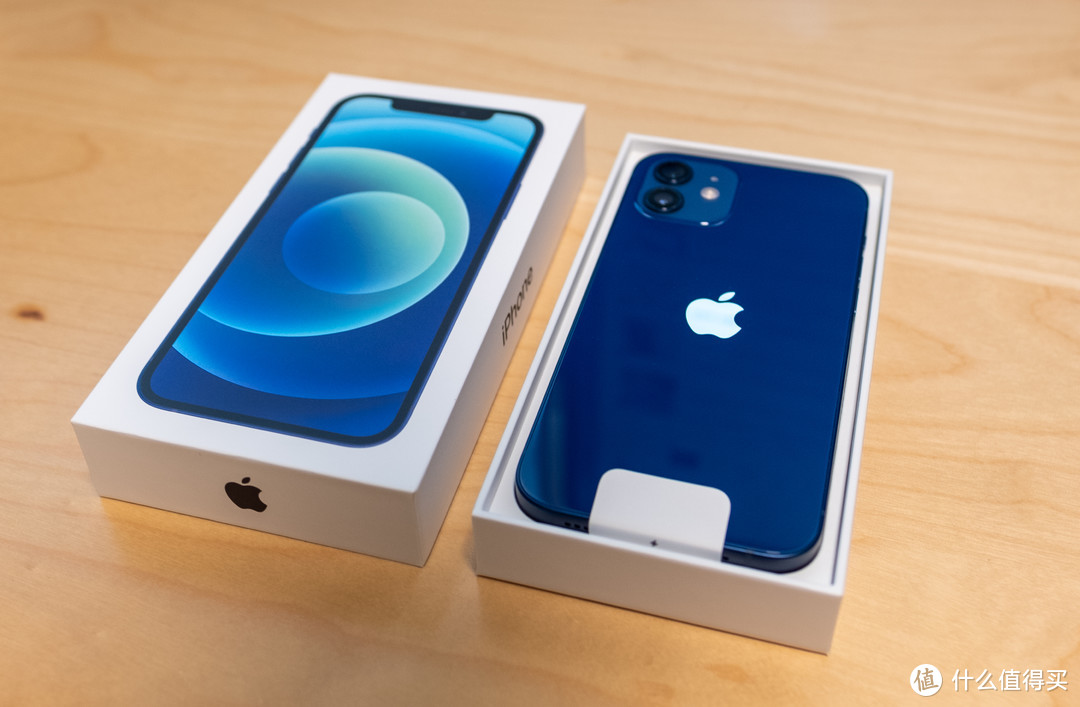 iPhone 12 蓝色无修开箱