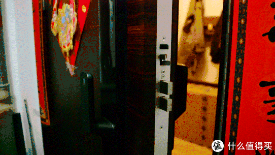 再见了霸王锁！我家的通体导向片户外门终于用上了小米全自动智能门锁！