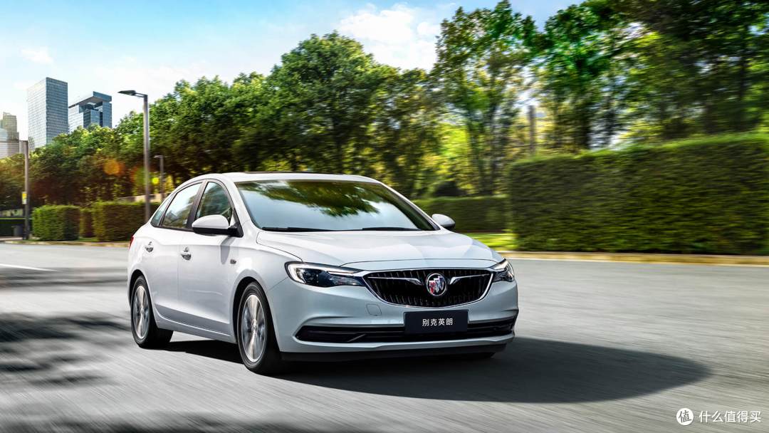 拔草中的中年人别克2021款英朗典范15l精英型改款首体验