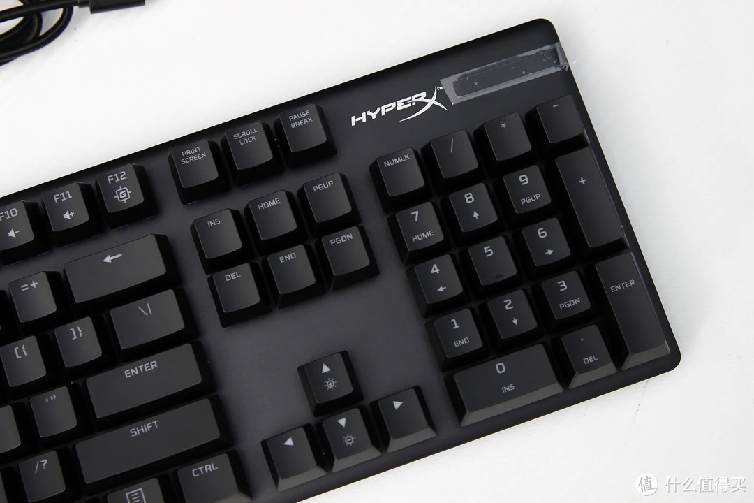 全铝合金机身+自己的轴体＝HyperX阿洛伊 起源