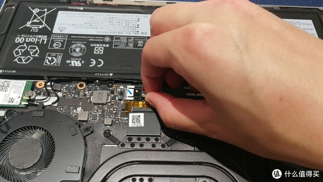 多面手 + 全能王？轻薄笔记本界的“小钢炮”— Lenovo YOGA 14s 2021