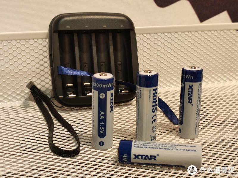 满足你的电池需求 XTAR ET4S充电套装 开箱体验