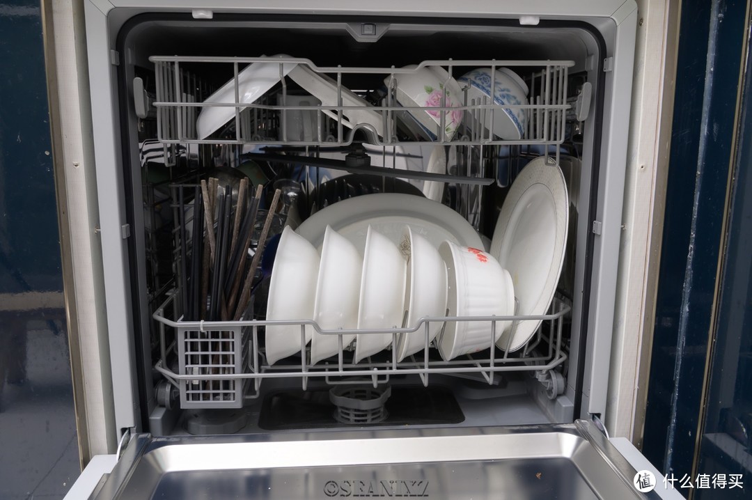 旧房子消毒柜改洗碗机难度大不大？ 8套洗碗机安装测试全流程记录