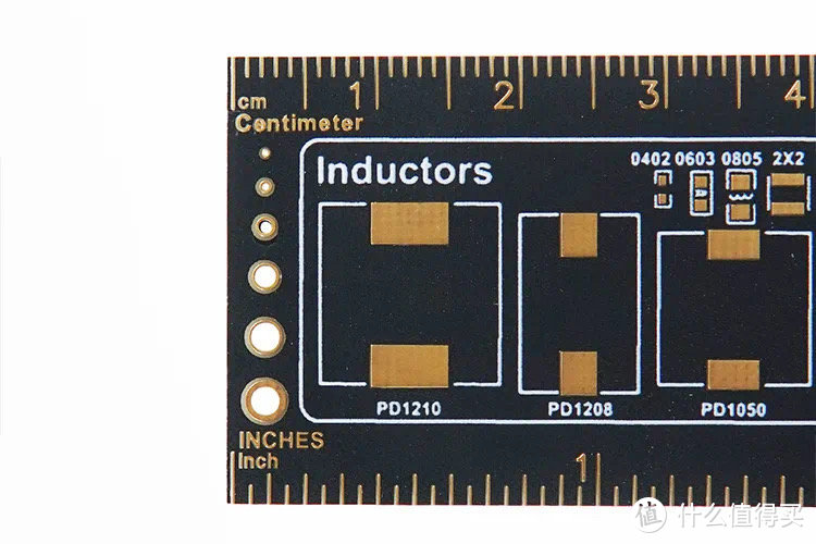 充电头网定制镀金PCB测量尺，工科男的心头小尖尖