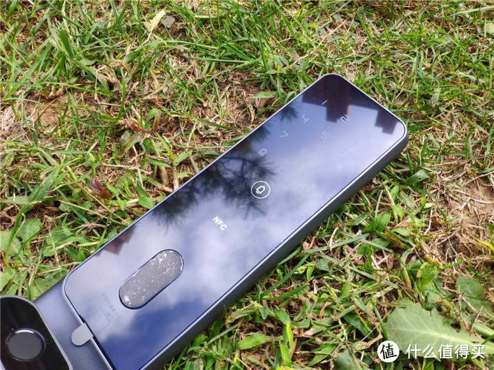 鹿客全自动推拉智能门锁S30 Pro——即握即开，自动上锁，出门无忧