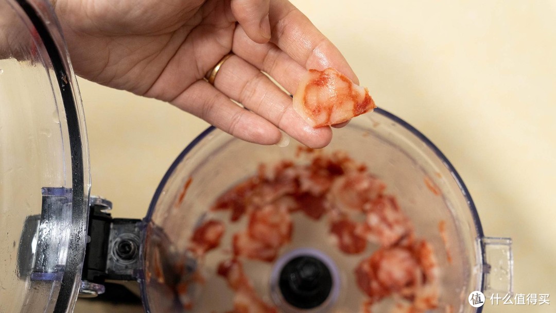 别在菜市场绞肉了，KitchenAid多功能绞肉切碎机真香警告！