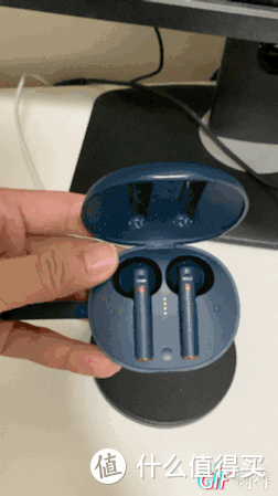怎么选择百元左右带无线充电的蓝牙耳机？