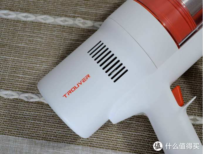 大未轻劲吸尘器评测：强劲吸力性能好 治愈你的洁癖
